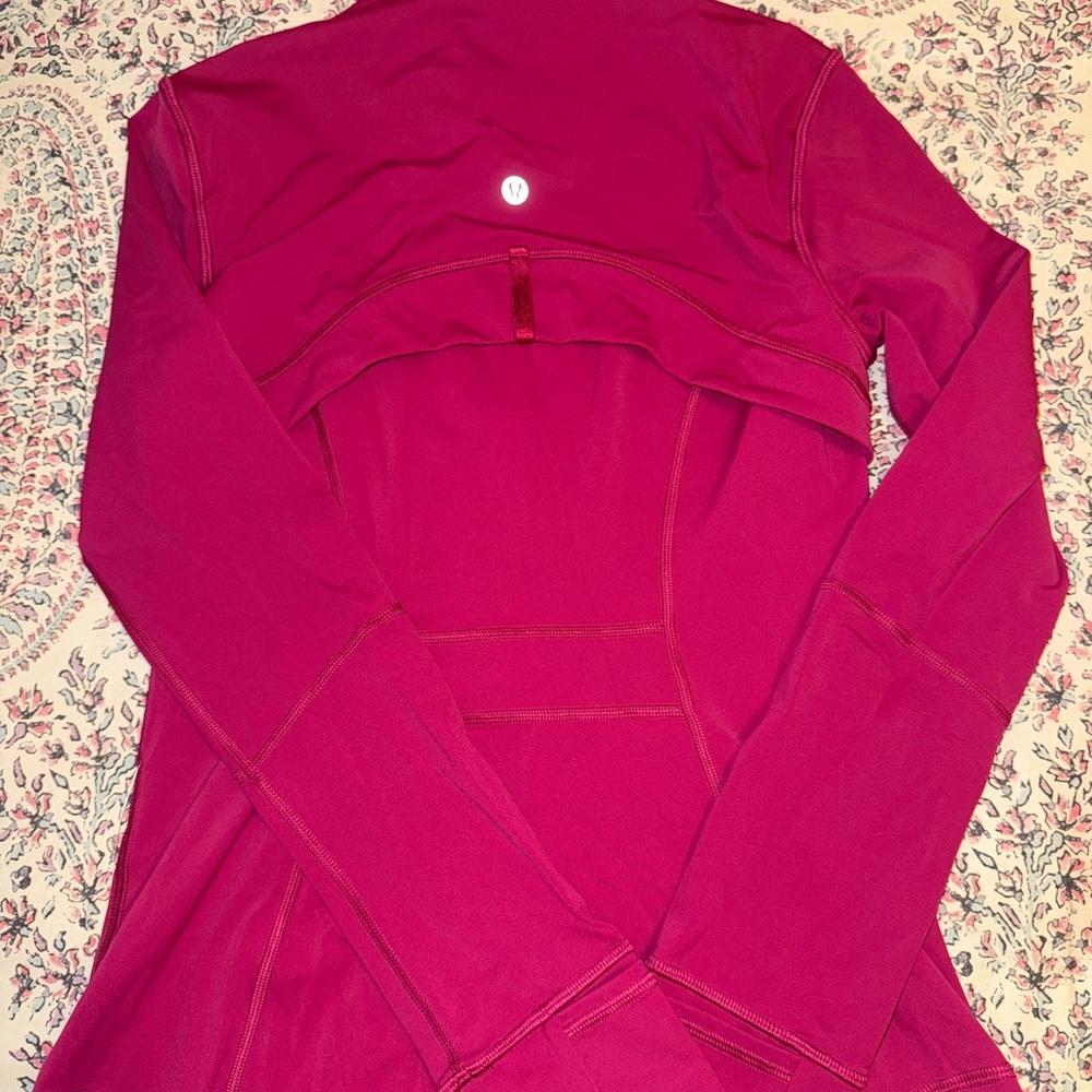 Lululemon - Picture 3 of 3